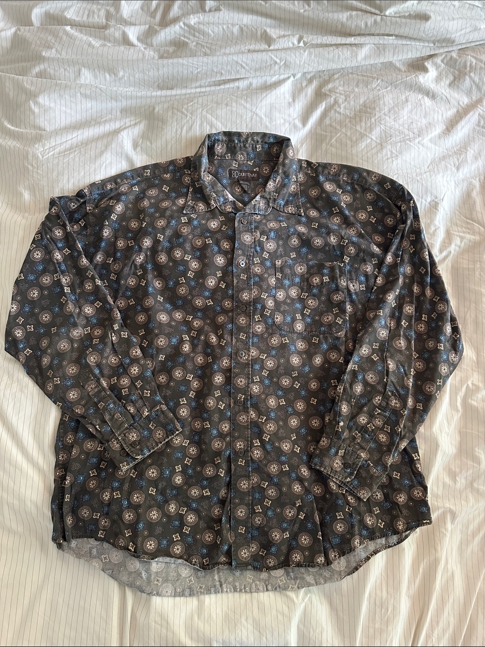 VTG Courtenay- Men’s Dark Gray Medallion Print Long Sleeve Button-Up Shirt - XXL